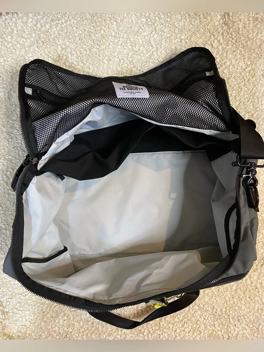 The Golfer's Journal Broken Tee Society Clubhouse Duffle Bag Brand New /